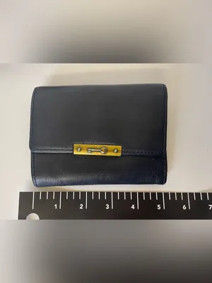 Fossil Women’s Vintage Black Leather Wallet with Gold Hardware‎ thumbnail 8