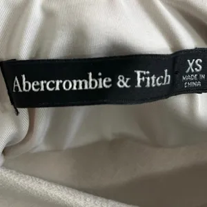 Abercrombie & Fitch Cream White Strapless Sleeveless Bandeau Crop Tube Top Sz XS thumbnail 3