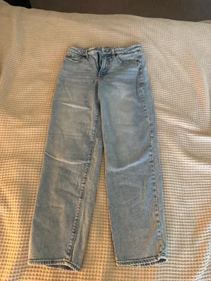 Old Navy Jeans thumbnail 3