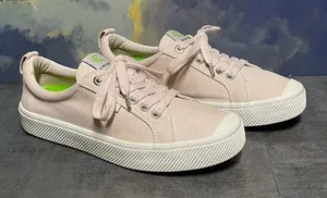 Cariuma Light Pink Canvas OCA Low Cut Women's Sneakers Size 10 thumbnail 1