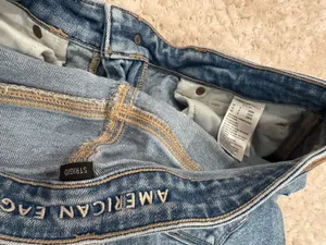 American Eagle Outfitters Strigid Mom Jeans thumbnail 3