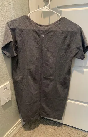 Lululemon Swiftly Tech Short Sleeve thumbnail 2