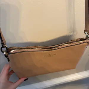 Kate Spade Bailey Crossbody Bag thumbnail 4