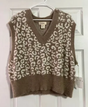 Jessica Simpson Brown Leopard Print Sleeveless V Neck Sweater Vest thumbnail 1