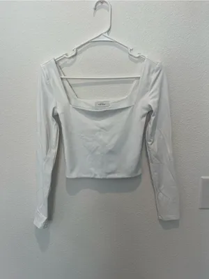Aritzia Babaton Contour Square Neck Long Sleeve Shirt thumbnail 4