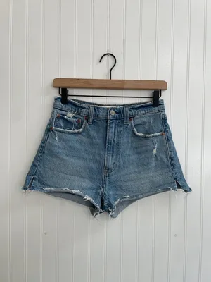 ABERCROMBIE & FITCH The Mom Short High Rise Distressed Denim Size 2 | 26 thumbnail 2