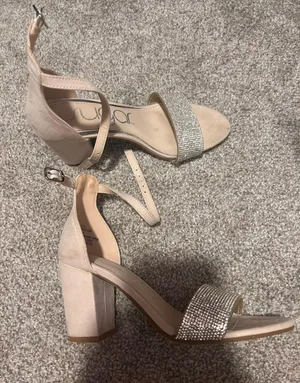 Heels Sparkly Silver Size 7 thumbnail 1