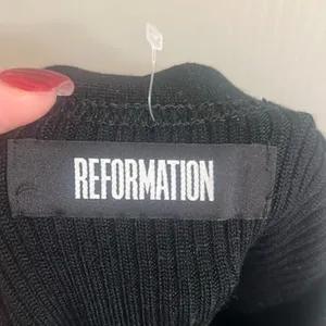 ✨Reformation Lyra Black Ribbed Cropped Sz Medium Top✨ thumbnail 6