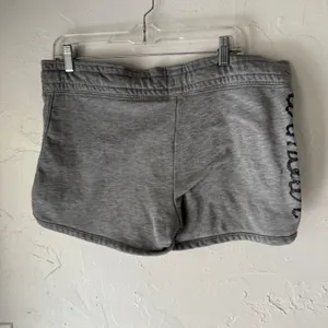 Under Armour‎ Y2k Women's Gray Logo Sweat Shorts Athletic Running Gym Medium thumbnail 4