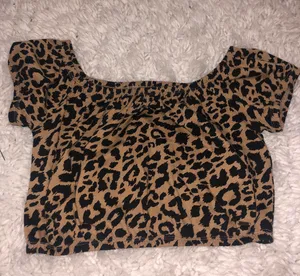 Leopard Print Crop Top thumbnail 2