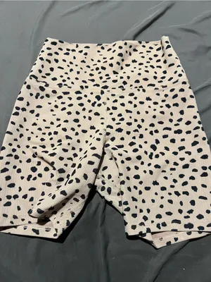 Beach riot High-Waist Beige & Black Cheetah Print Bike Shorts thumbnail 7