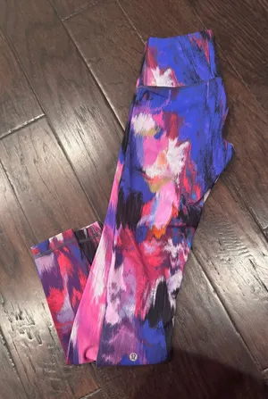 Lululemon Wonder Train Leggings thumbnail 1