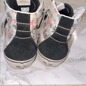 Unisex Vans Black and White High-Top Shoes thumbnail 7