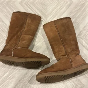 UGG Classic Chestnut Tall Shearling Lined Boots Size 7 thumbnail 2