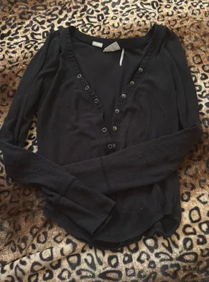 Urban Outfitters Top thumbnail 1