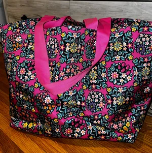 Vera Bradley Drawstring Family Tote thumbnail 2