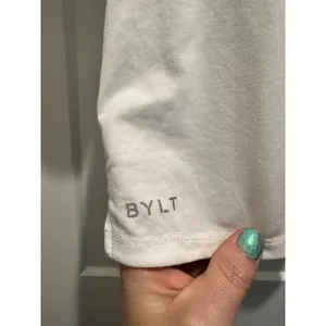 BYLT Premium Essential Cropped Crew SS T-Shirt Women’s M White Michelob Ultra thumbnail 3