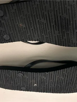 Calvin Klein Black and White Logo Strap Flip Flop Sandals 11-12 thumbnail 3
