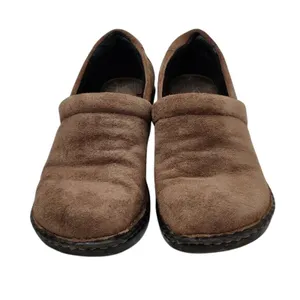 Brown suede B.0.C clogs s 7.5 thumbnail 2