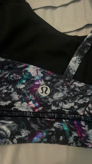 Lululemon Sports Bra thumbnail 3