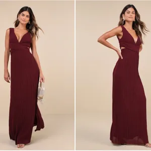 LULU's Prom Chic Elegant Sexy Romantic Flowy Bridesmaid Wedding Formal Maxi thumbnail 5