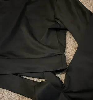 Amazon Twist long sleeve crop top thumbnail 3