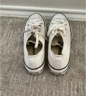 Women’s Converse thumbnail 2