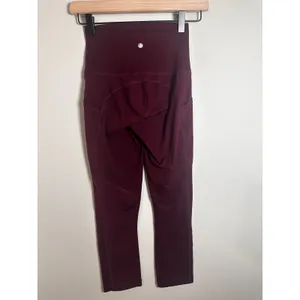 Yogalicious High Waisted Cropped Leggings Burgundy Maroon‎ Side Pockets XS thumbnail 3