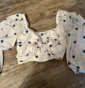 Farm Rip Floral Cropped Balloon Sleeve Top thumbnail 5