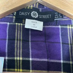 Dolls Kill Daisy Street Purple/Yellow Check Punk Casual Grunge Ska Shirt size M thumbnail 2