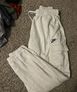 Womens Nike Cargo Sweatpants thumbnail 1
