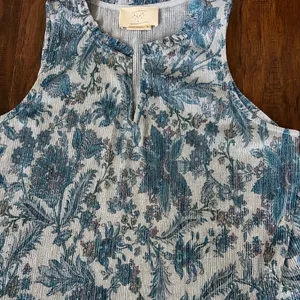 Anthropologie Shimmering Floral Blouse thumbnail 7