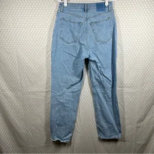 Abercrombie & Fitch Light Wash Curve‎ Love The 90s Straight High Rise Jeans thumbnail 4
