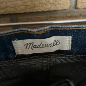 Madewell The Momjean: Comfort Stretch Edition Distressed Size 25 thumbnail 6
