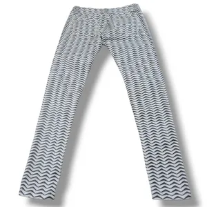 Romeo & Juliet Couture Jeans Size 27 29"W x 28.5"L Women's Skinny Jeans Stretch thumbnail 2