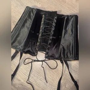 Frederick’s of Hollywood Small Black Satin Zipper Corset Lace Top thumbnail 5