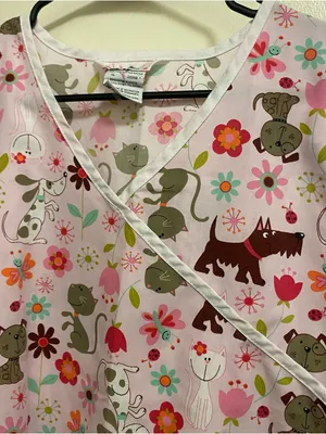 Just Love Womens Scrubs Scrub Top Shirt XL 44” Pink Dogs Cats Print Vet Groomer thumbnail 3