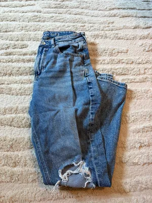 RIPPED AMERICAN EAGLE STRIGID BLUE JEANS thumbnail 3