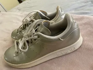 adidas Stan Smith Sneaker Silver Metallic Women Size 8.5 thumbnail 4