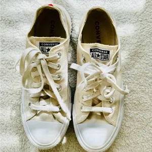 Converse platform shoes. Love fearlessly on the side & small heart on the back. thumbnail 4