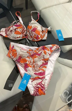 Cupshe Swimsuit Has Tags thumbnail 1