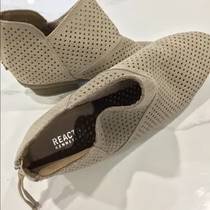 Like new suede booties Tan Size 9 thumbnail 1