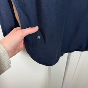 Lululemon 100% cotton‎ Long Sleeve Sweater Navy Blue Size 8 Layer Capsule thumbnail 3
