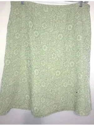 Miss Dorby 18W Workwear Textured Floral A-Line Mini Skirt Plus in Sage Green thumbnail 1