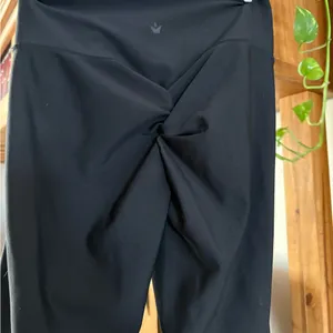 Womens Black Butt Lifting Leggings thumbnail 2