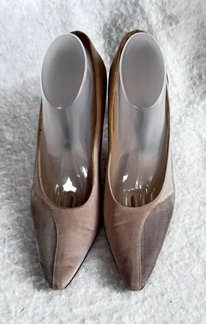 Anne Klein Women's 6M Beige Suede Mesh Pointed Toe Stiletto Heels Made‎ in Italy thumbnail 1