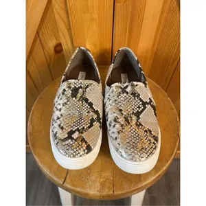 Steve Madden Womens Safary Fabric Faux Snakeskin Rubber Sole Slip Ons 9.5 thumbnail 2