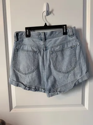 We The Free Denim Shorts Size 29 thumbnail 2