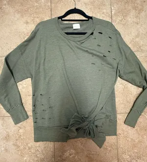 Abound crewneck thumbnail 1