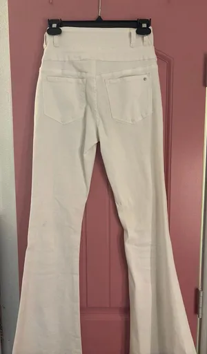 white bell bottom jeans Mica thumbnail 2